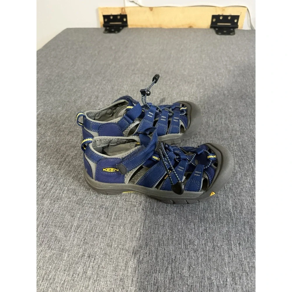 Keen Newport H2 Hiking Sandals Kid's Size 3 Blue Waterproof Bungee Cinch 1009962